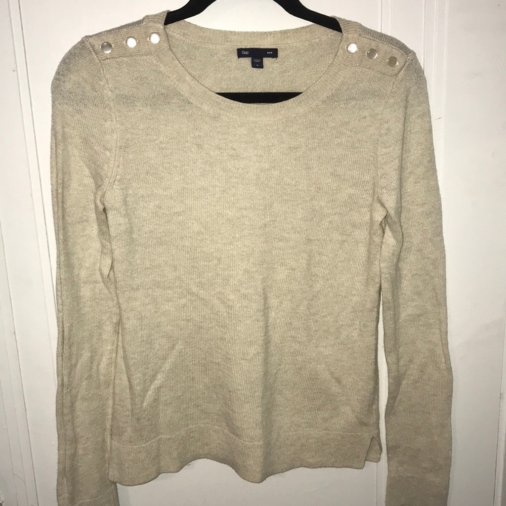 Gap cream long sleeve sweater